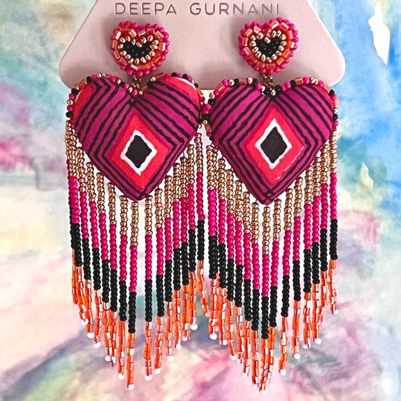πΊπHPππΊ NWT Deepa Gurnani Beaded Heart Fringe Chandeliers - Picture 4 of 12